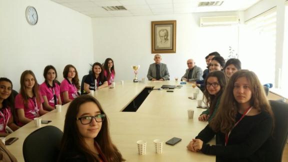 Çatalca Anadolu Lisesi Genç Bayanlar Hokey Takımı